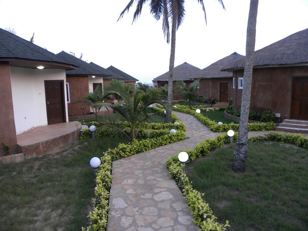 Legacy Tribe Beach Resort Prampram Kültér fotó