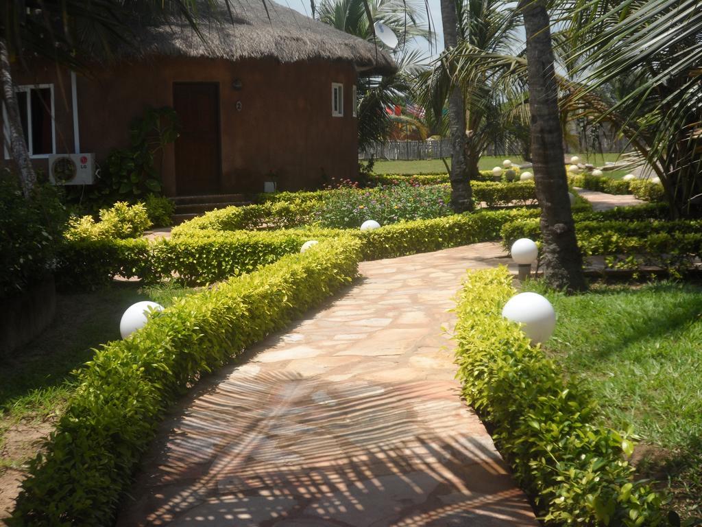 Legacy Tribe Beach Resort Prampram Kültér fotó