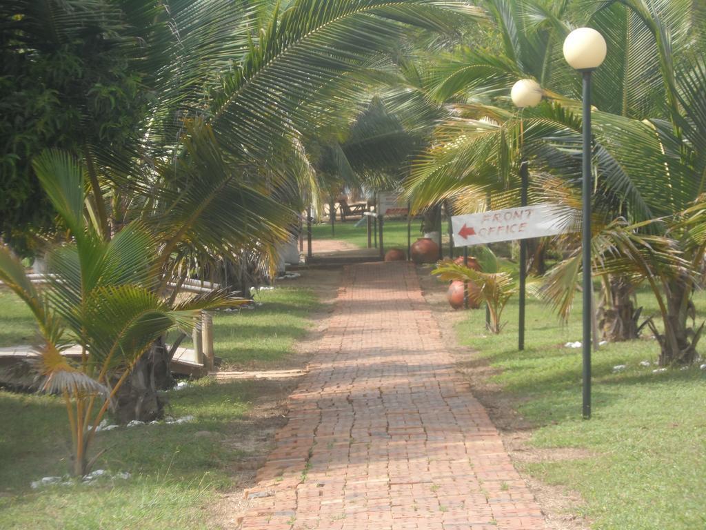Legacy Tribe Beach Resort Prampram Kültér fotó