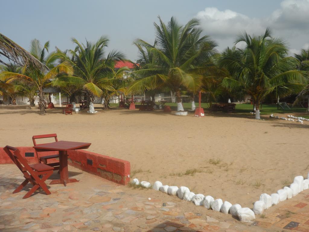Legacy Tribe Beach Resort Prampram Kültér fotó